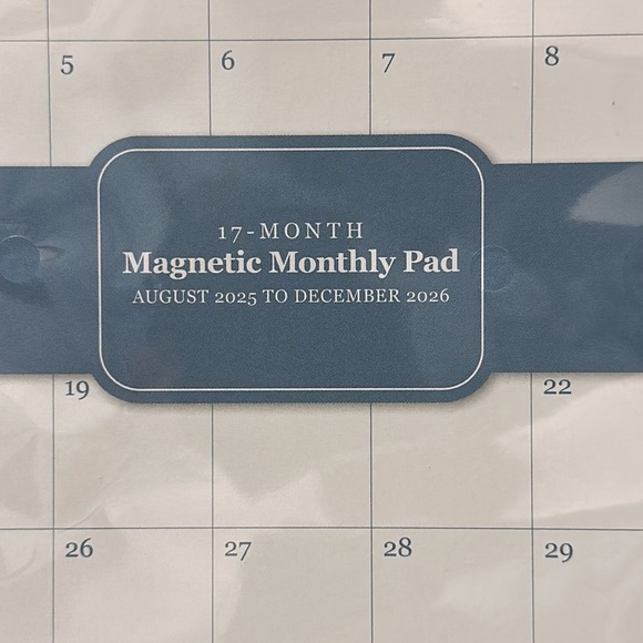 NWT Pepper Tree Paperie 17-Month Magnetic Calendar - Picture 2 of 4